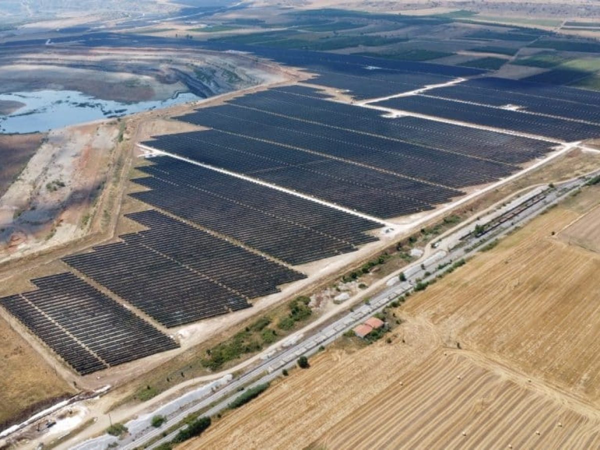 ΔΕΗ: Στο 90% η κατασκευή των φωτοβολταϊκών ισχύος 2,13 GW στη Δυτική Μακεδονία