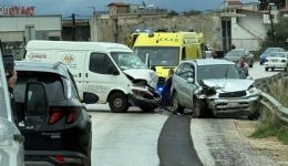 Ki-alla-trochea-stin-patron-pirgou