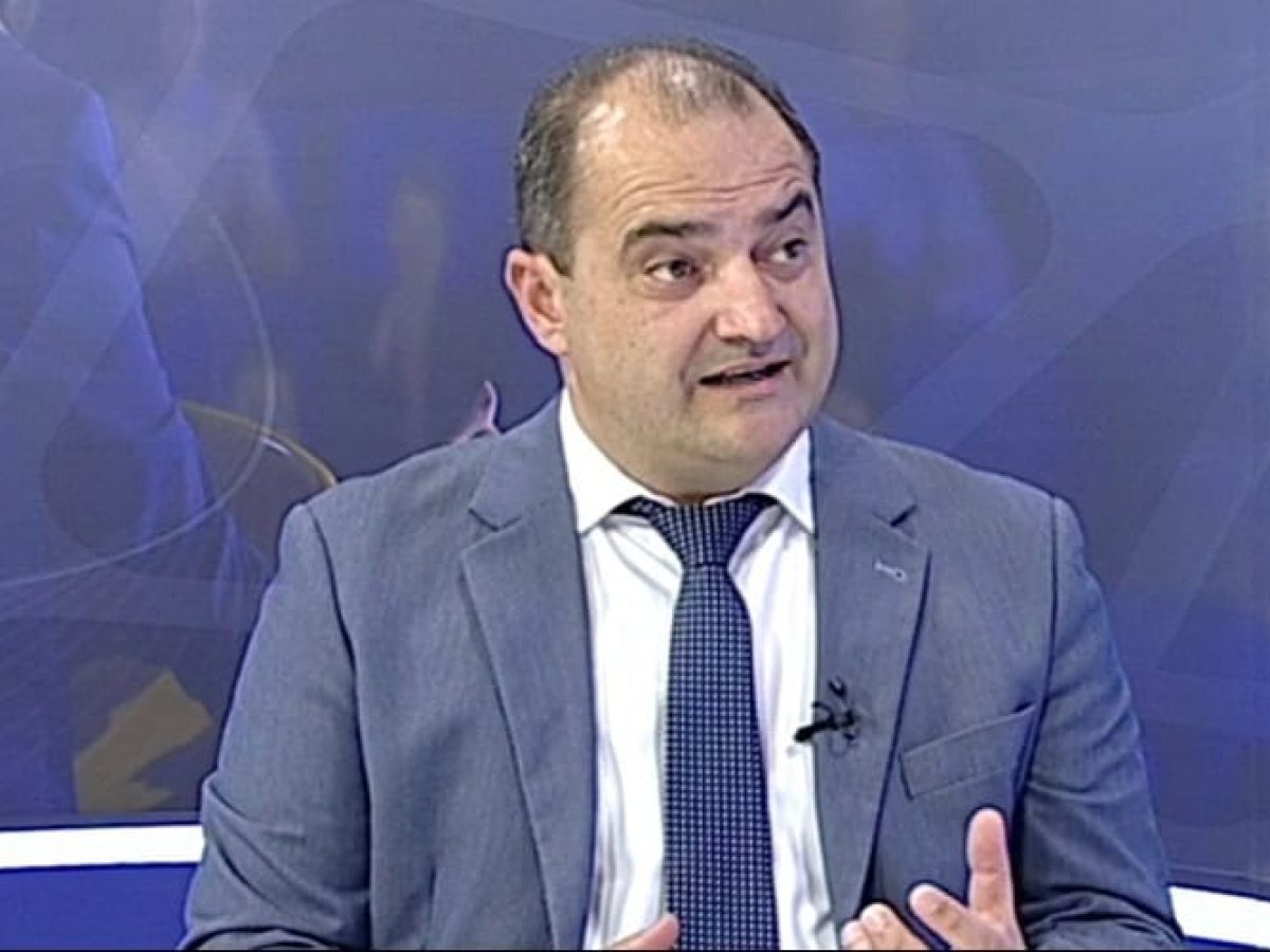 Χατζηγιάννογλου: Νέο Βατερλό η απόφαση 22-0 στο Δημοτικό Συμβούλιο για το ακίνητο γαμπρού, ανιψιών του