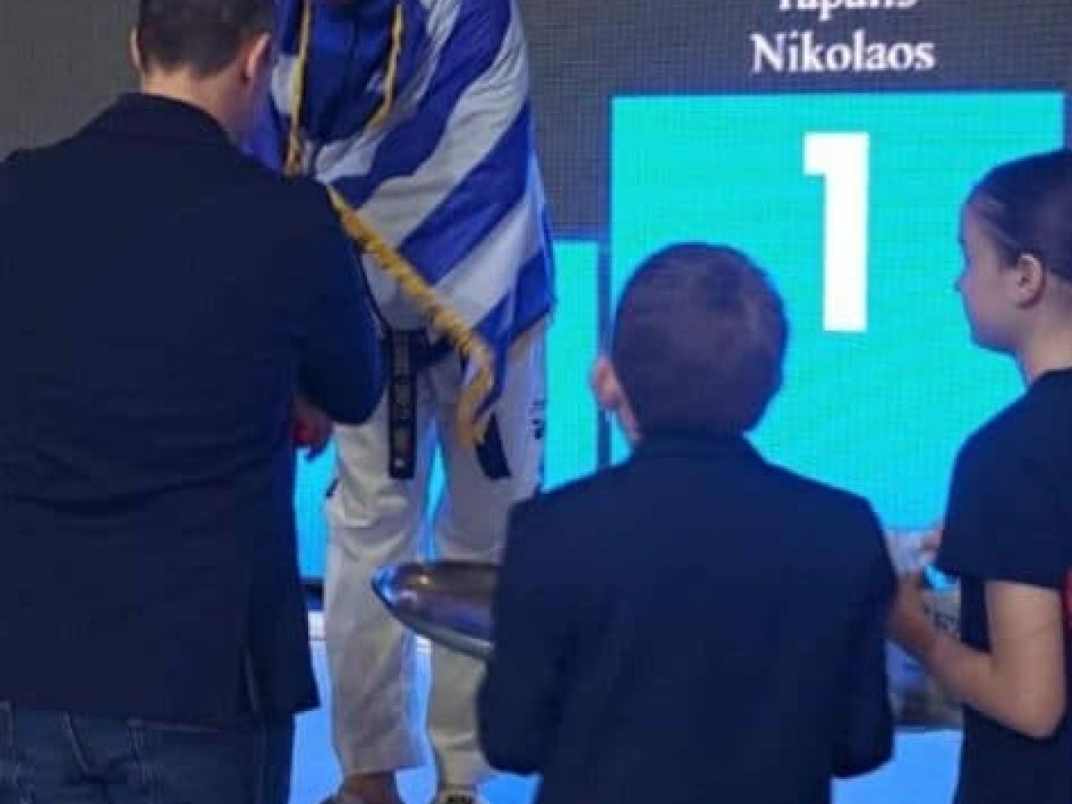 Χρυσός Θρίαμβος για τον Νικόλαο Τάπαλη! Η Νέα Προποντίδα στην Κορυφή της Ευρώπης στο TaeKwonDo