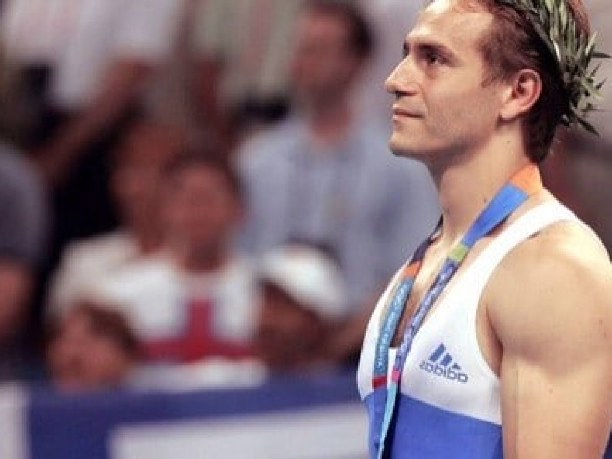 Δημοσθένης Ταμπάκος στην “A”: “Νιώθω ευγνωμοσύνη για όσα έζησα στην Αθήνα το 2004”