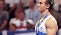 dimosthenis-tampakos-stin-A-niotho