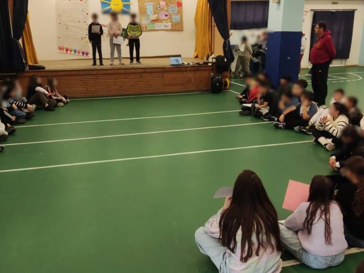 Δράση ευαισθητοποίησης στον Τύρναβο με αφορμή την Παγκόσμια Ημέρα Ψυχικής Υγείας (ΦΩΤΟ)