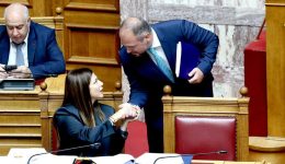 ellipsis-ekpedeftikon-se-scholia-tis