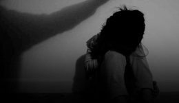 endoikogeniaki-via-mia-istoria-elpidas