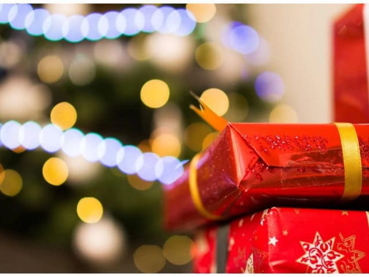 Εορταστικό ωράριο: Ποιες Κυριακές θα ανοίξουν τα καταστήματα