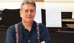 epistimoniko-ke-mousiko-afieroma-ston