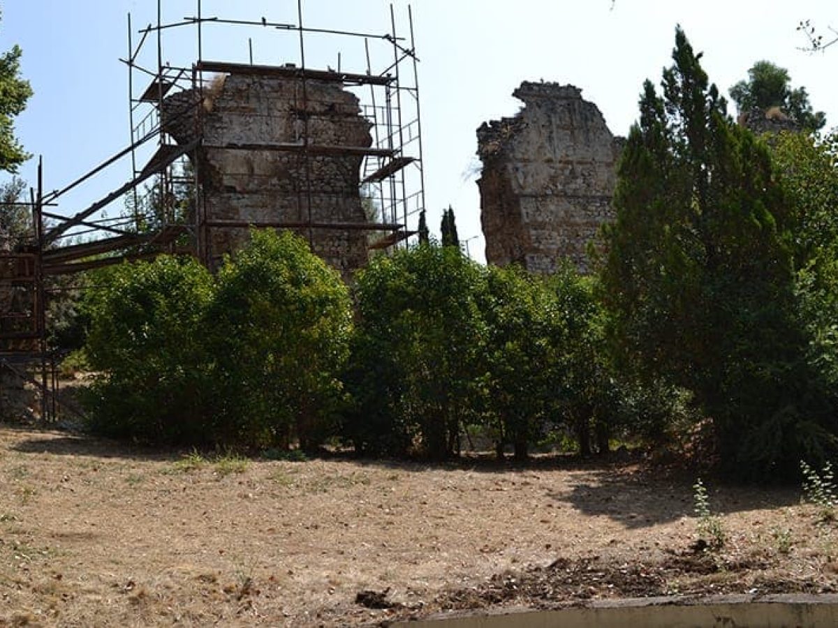 Ερώτηση της “Δημιουργία Αλληλεγγύη” για τηλεδιάσκεψη που πραγματοποιήθηκε με αντικείμενο το Αδριάνειο Υδραγωγείο