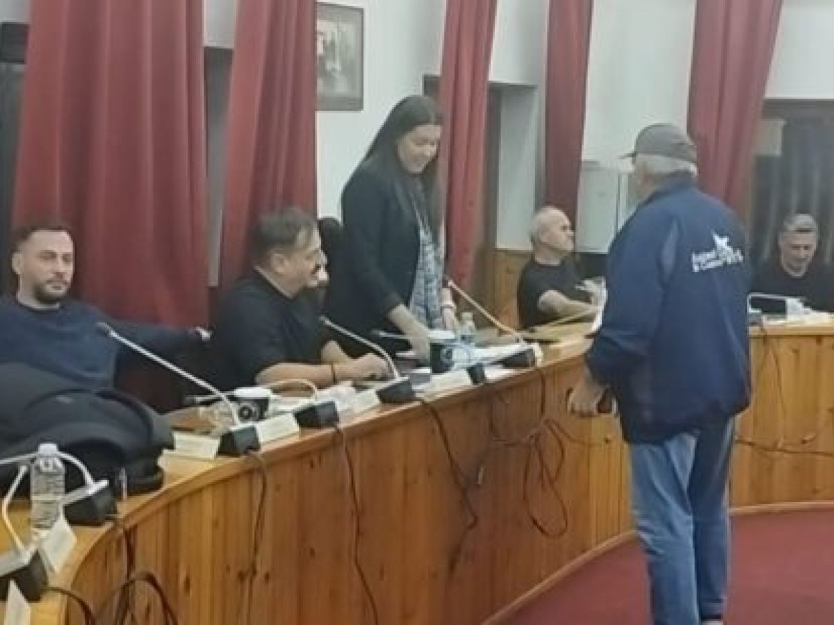 Γρεβενά: Ένταση στο δημοτικό συμβούλιο Δεσκάτης για τα έργα στη Βουνάσα