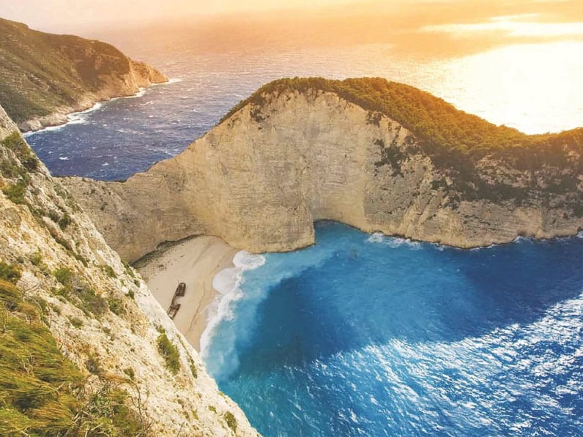 Η Κτηματική δίνει εξηγήσεις για όσα της καταλογίζει το ΣτΕ για τον καθορισμό της γραμμής αιγαλού στο “ναυάγιο”