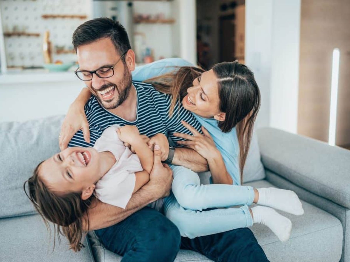 Η νέα πραγματικότητα της οικογένειας στην Ελλάδα: Γιατί όλο και περισσότερες οικογένειες επιλέγουν μόνο ένα παιδί