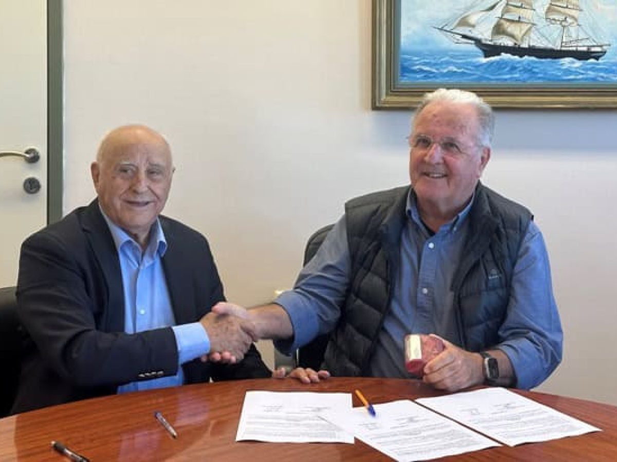 Υπεγράφη από τον πρόεδρο του Λιμενικού ταμείου, κ. Βεργίνη, σύμβαση ύψους 201.735,85 για επισκευή παραλιακής οδού ΧΖΛ Νυδριού