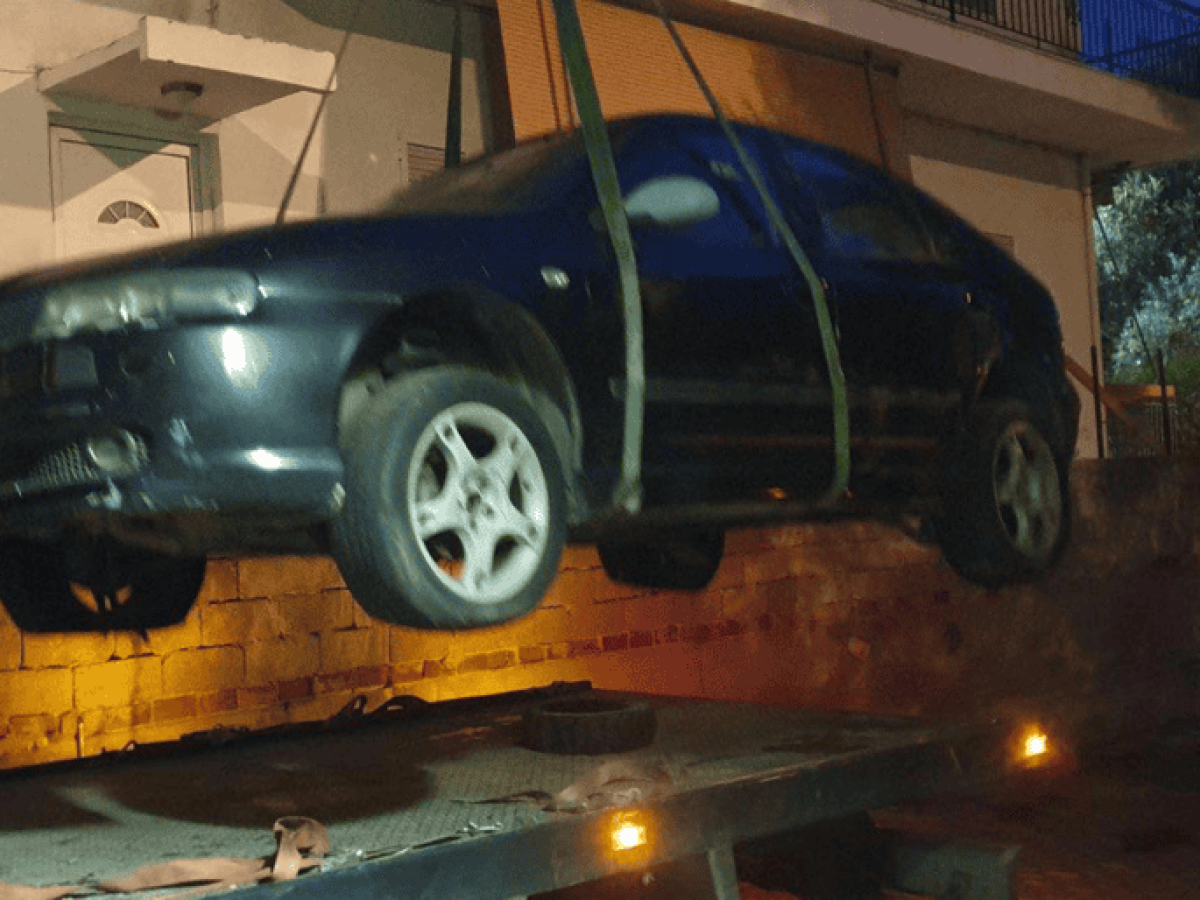 Ηράκλειο Αττικής:  Συνεχίζετε η δράση απομάκρυνσης των εγκαταλελειμμένων οχημάτων