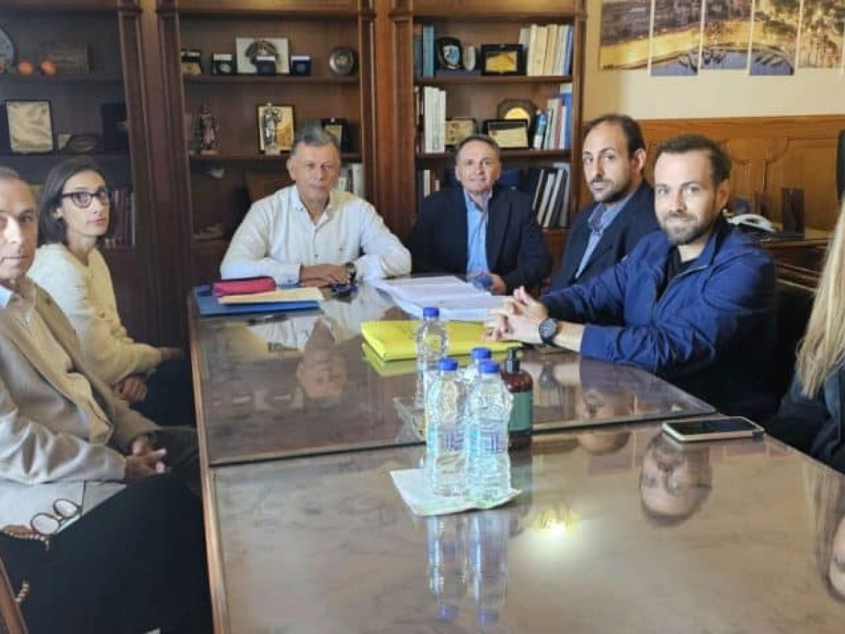 Ιστορική υπογραφή συμβολαίου, για την ανέγερση του 3ου Γυμνασίου Κω | Αγορά έκτασης 8 στρεμμάτων δίπλα στο Αλεξάντερ Φάσιον