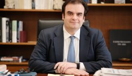 k.-pierrakakis-i-exagora-tou