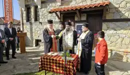 lampra-egkenia-tou-laografikou-mousiou