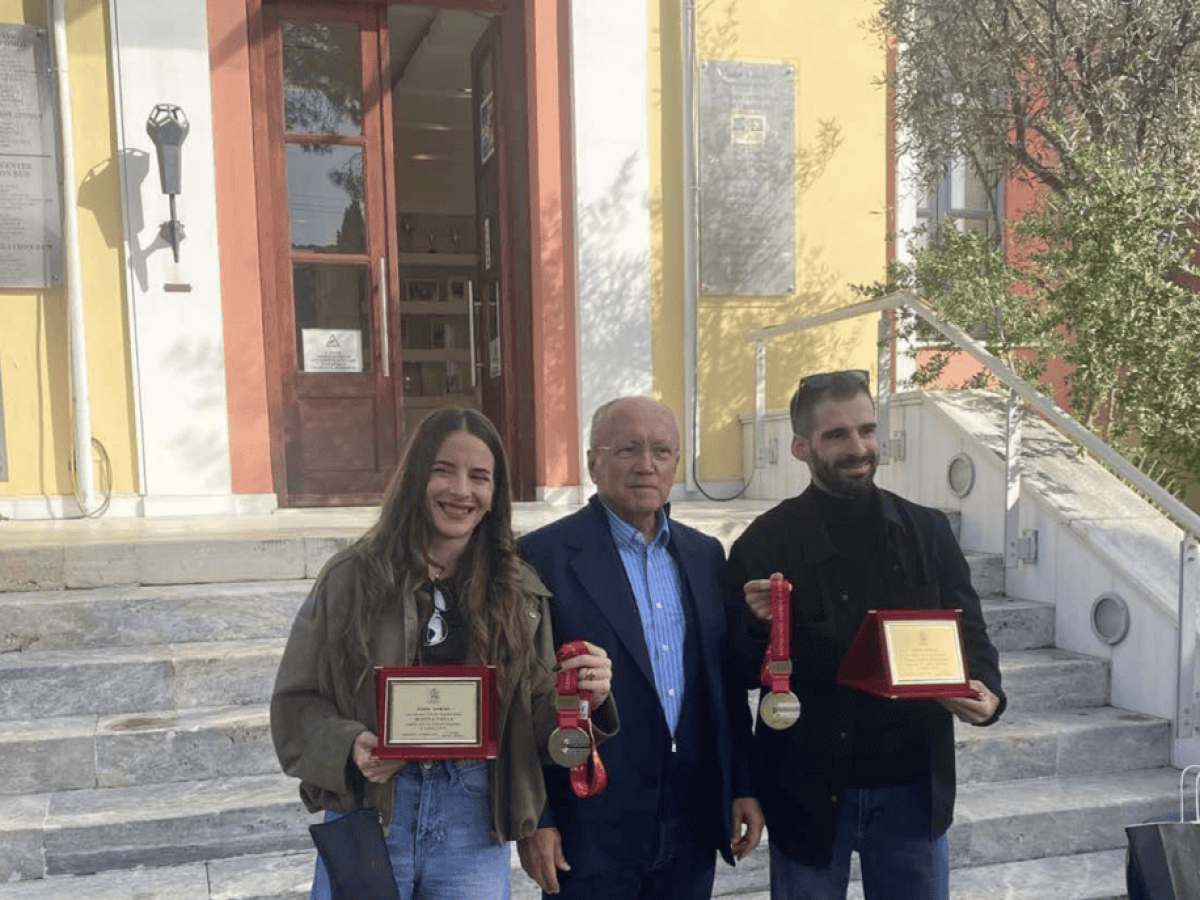 Μαραθώνας: «Μουσείο Μαραθωνίου Δρόμου» Ο Δήμαρχος υποδέχθηκε τον νικητή και την νικήτρια του 42ου Αυθεντικού Μαραθωνίου