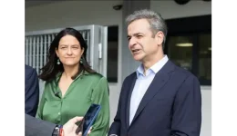 me-tin-antipolitefsi-sti-v