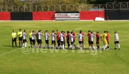 o-kleanthis-paradisiou-katharise-tin