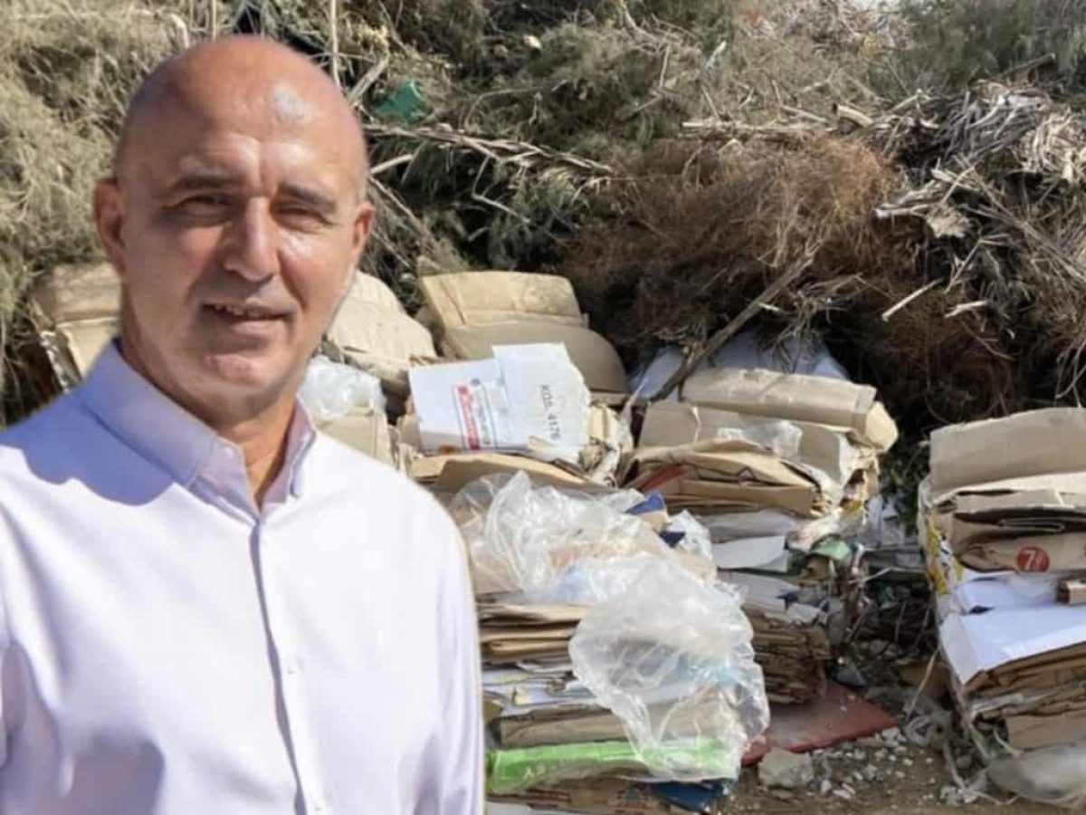 Παρέμβαση Μιχάλη Κόλια για την ανακύκλωση στη Λέρο: Ευθύνες και παραλείψεις στη διαχείριση χαρτονιού