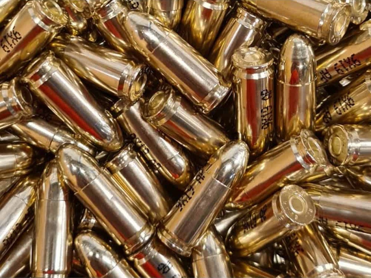 Πάτρα: Δεκάδες φυσίγγια και κάλυκες σε σπίτι νεαρού