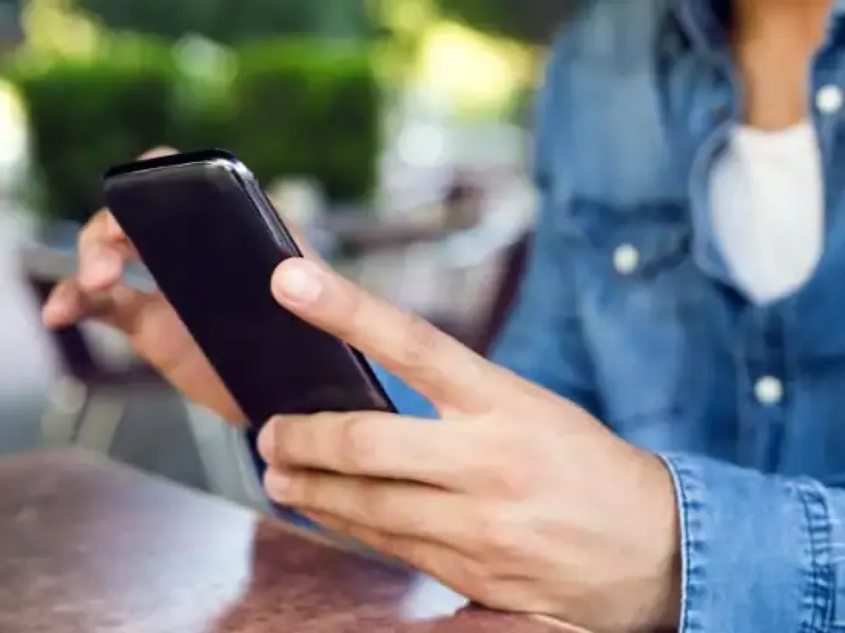 Προσοχή αν σας πάρουν από Πολωνία – Τι να μην κάνετε