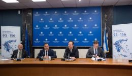 psifiaki-aspida-gia-tous-anilikous