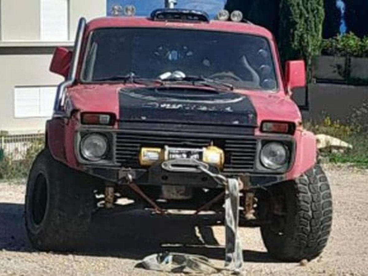 Ραφήνα: Αυτοκίνητο που είχε κλαπεί το 2005, βρέθηκε στο Νέο Βουτζά! (φωτό)