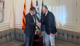 sinantisi-topsidi-me-ton-proedro