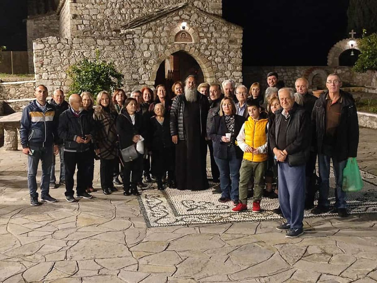 &Sigma;ύ&nu;&delta;&epsilon;&sigma;&mu;&omicron;&sigmaf; &Alpha;&gamma;ά&pi;&eta;&sigmaf;: &Mu;&epsilon; &lambda;&alpha;&mu;&pi;&rho;ό&tau;&eta;&tau;&alpha; &omicron; &epsilon;&omicron;&rho;&tau;&alpha;&sigma;&mu;ό&sigmaf; &tau;&omega;&nu; 60 &chi;&rho;ό&nu;&omega;&nu; &tau;&omicron; &Sigma;ά&beta;&beta;&alpha;&tau;&omicron; 22 &Nu;&omicron;&epsilon;&mu;&beta;&rho;ί&omicron;&upsilon;