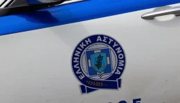 sinelifthisan-dio-atoma-sti-thessaloniki