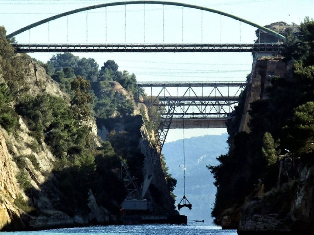 Σορός άνδρα εντοπίστηκε στη διώρυγα της Κορίνθου