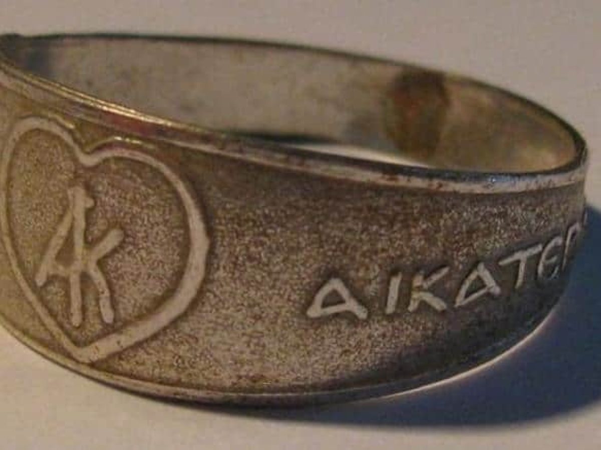 Τα παράξενα και πολύτιμα δαχτυλίδια της Αγίας Αικατερίνης