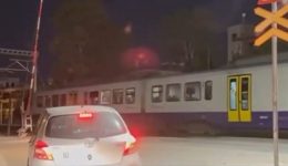 tavros-trena-tou-proastiakou-pernoun