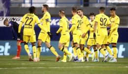 tesseris-proin-kitrini-stelnoun-ton