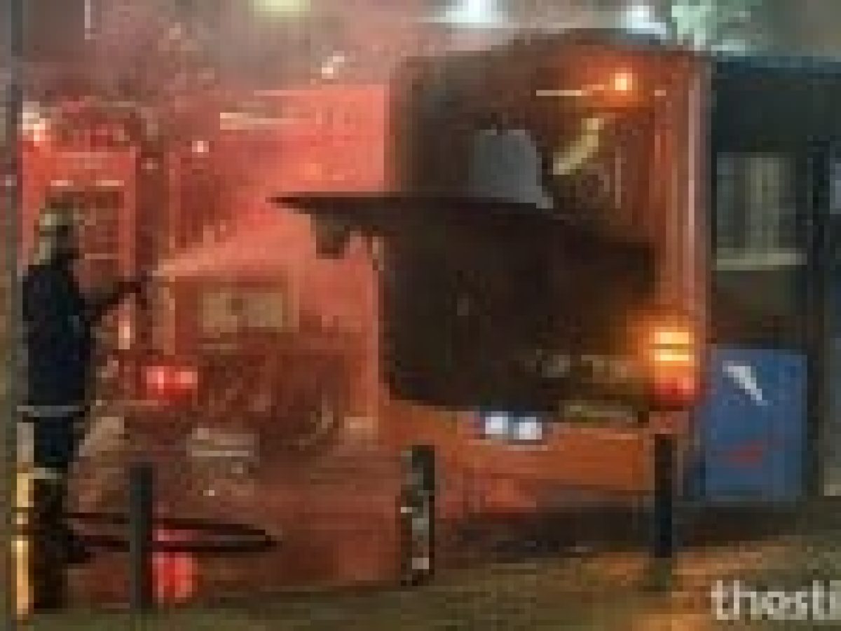 Θεσσαλονίκη: Φωτιά κατά τη διάρκεια δρομολογίου λεωφορείου του ΟΑΣΘ με 15 επιβάτες