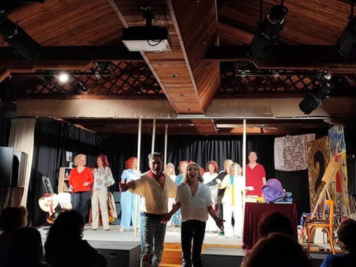 “Το έκτο πάτωμα ” του Αλφρέντ Ζερι σε σκηνοθεσία Βούλας Παναγιωτίδου παρουσιάζεται με επιτυχία στην Πολιτιστική Κίνηση Ροδόπης (φωτογραφίες)