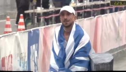 tromeros-giannis-torosian-pemptos-ston