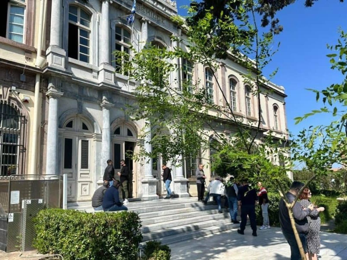 Βιντεοσκοπούσε συνεδρίαση δικαστηρίου στη Μυτιλήνη και συνελήφθη