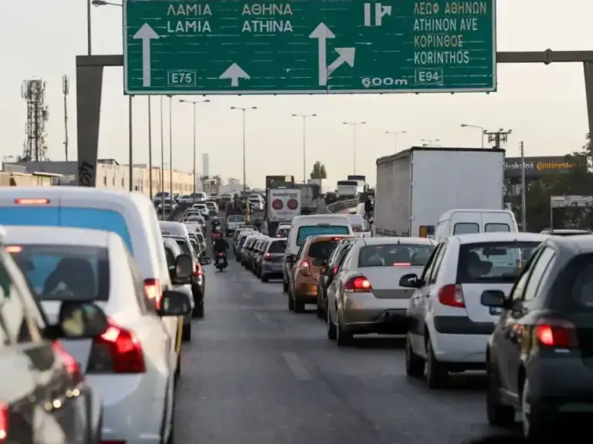 Ατελείωτο μποτιλιάρισμα στους δρόμους της Αττικής: Πού έχουν μπλοκάρει οι οδηγοί το πρωί της Τετάρτης
