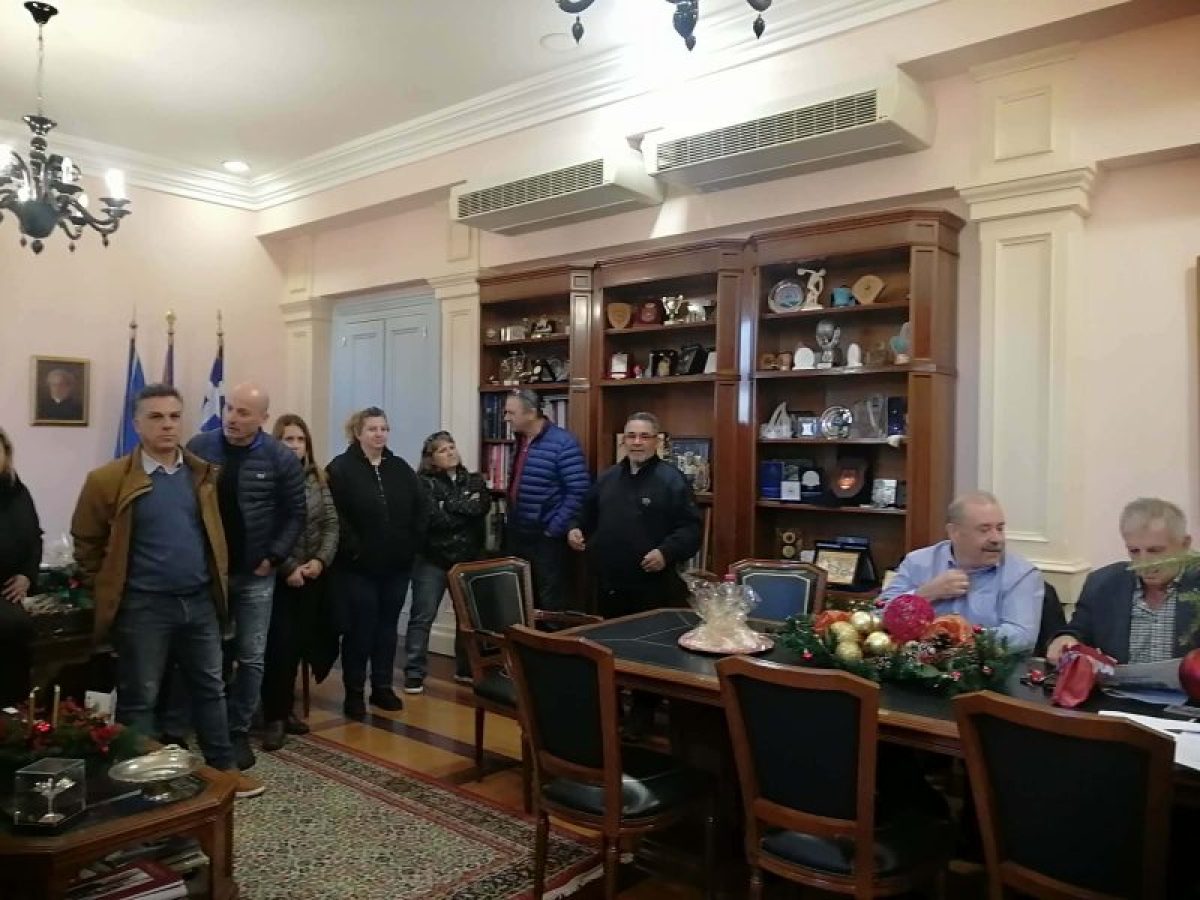 &Alpha;&nu;&tau;&iota;&delta;&rho;&omicron;ύ&nu; &omicron;&iota; &epsilon;&rho;&gamma;&alpha;&zeta;ό&mu;&epsilon;&nu;&omicron;&iota; &tau;&omicron;&upsilon; &Delta;ή&mu;&omicron;&upsilon; &Kappa;.&Kappa;έ&rho;&kappa;&upsilon;&rho;&alpha;&sigmaf; &gamma;&iota;&alpha; &tau;&eta; &nu;έ&alpha; &sigma;ύ&mu;&beta;&alpha;&sigma;&eta; &alpha;&pi;&omicron;&kappa;&omicron;&mu;&iota;&delta;ή&sigmaf; &alpha;&pi;&omicron;&rho;&rho;&iota;&mu;&mu;ά&tau;&omega;&nu; &mu;&epsilon; &iota;&delta;&iota;ώ&tau;&eta;