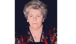 &Alpha;peviose-i-dimitra-bekou