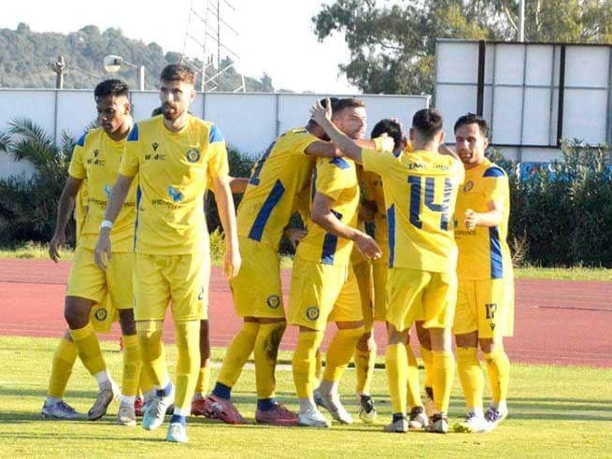 &Alpha;&Pi;&Sigma; &Zeta;ά&kappa;&upsilon;&nu;&theta;&omicron;&sigmaf; 1961: &Iota;&sigma;&omicron;&pi;&alpha;&lambda;ί&alpha; (1-1) &mu;&epsilon; &Pi;&Alpha;&Sigma; &Kappa;ό&rho;&iota;&nu;&theta;&omicron;&sigmaf; &sigma;&tau;&omicron; &Delta;&eta;&mu;&omicron;&tau;&iota;&kappa;ό &Sigma;&tau;ά&delta;&iota;&omicron; &Zeta;&alpha;&kappa;ύ&nu;&theta;&omicron;&upsilon;