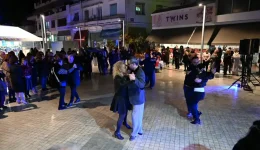 &Alpha;rgentiniko-chroma-stin-kentriki-platia