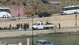 260-afxisi-ton-roon-sto-1