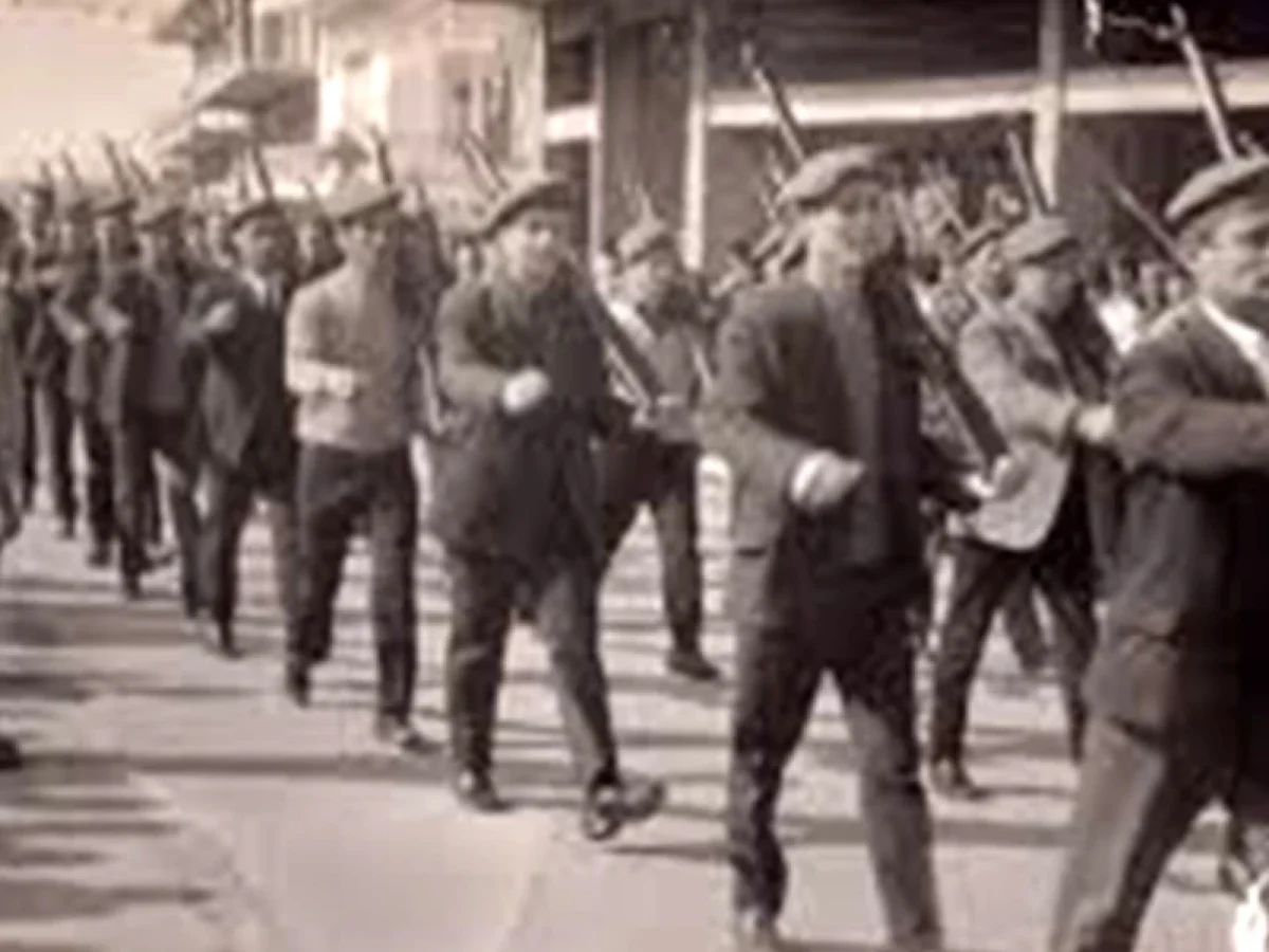 8 Φεβρουαρίου 1949: Η ανακατάληψη του Καρπενησίου από τον Ελληνικό Στρατό, η άποψη του Φλωράκη, η ημερήσια διαταγή του Θρασύβουλου Τσακαλώτου