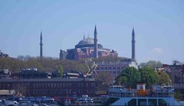 H-Αgia-sofia-to-architektoniko