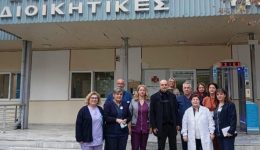 O-kapetanos-mirase-dora-stin