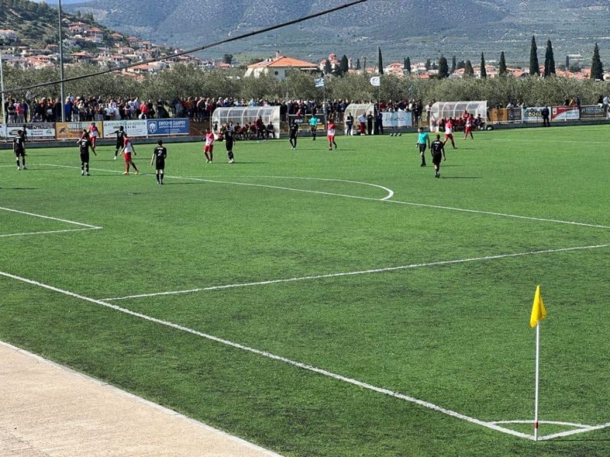 Αύξησε τη διαφορά στους 10 βαθμούς ο Πανθυρεατικός