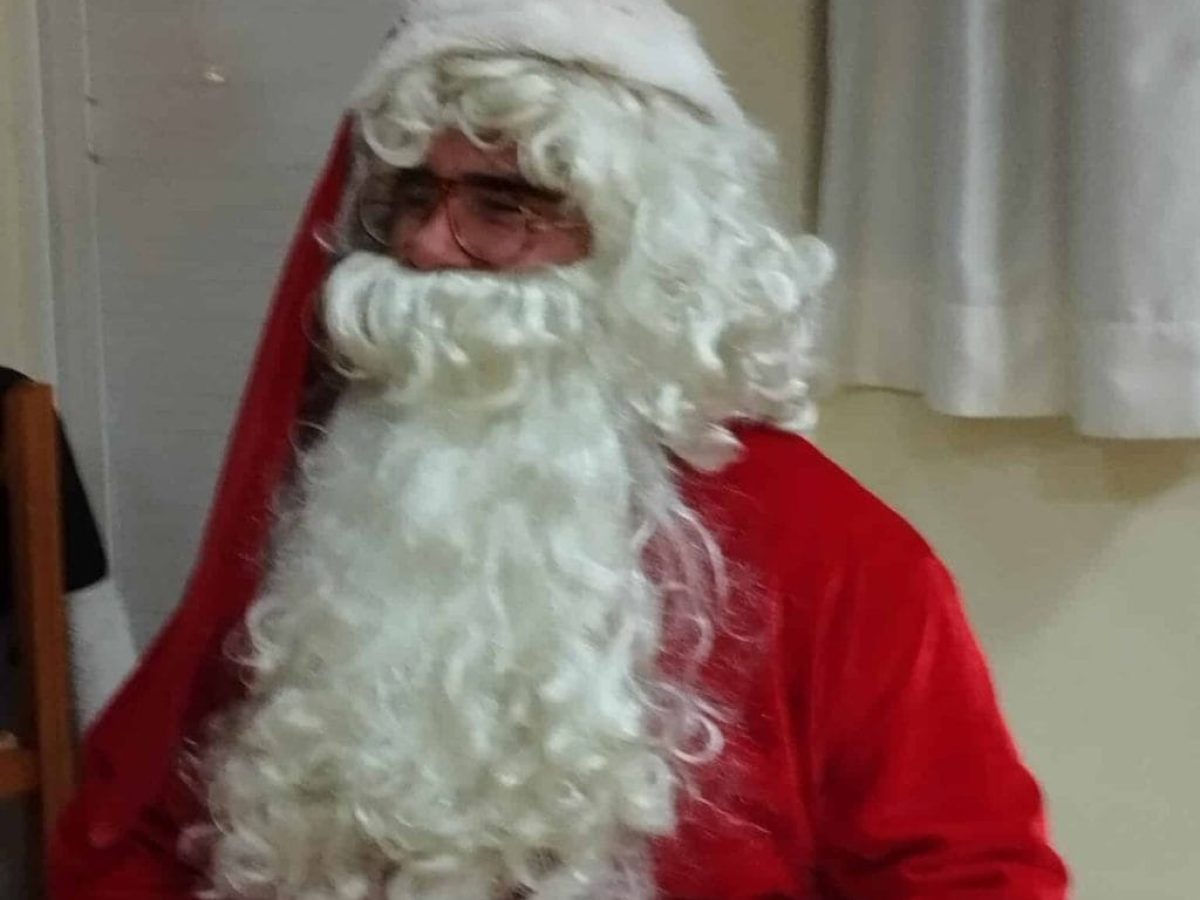 Χαμόγελα και δώρα στη χριστουγεννιάτικη γιορτή της «Ελπίδας»